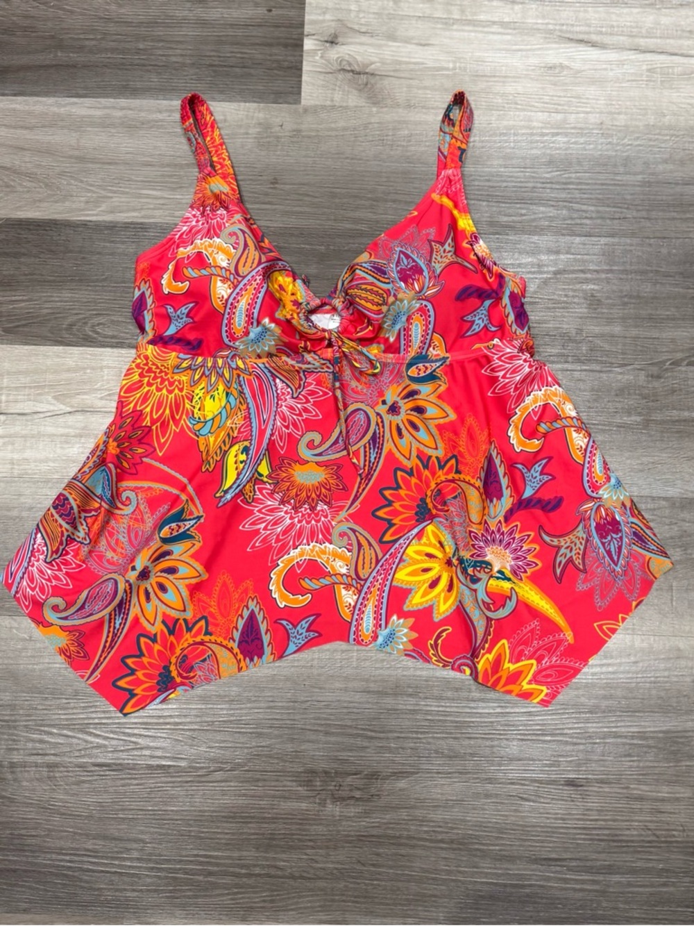 Venus women’s tankini top size 22